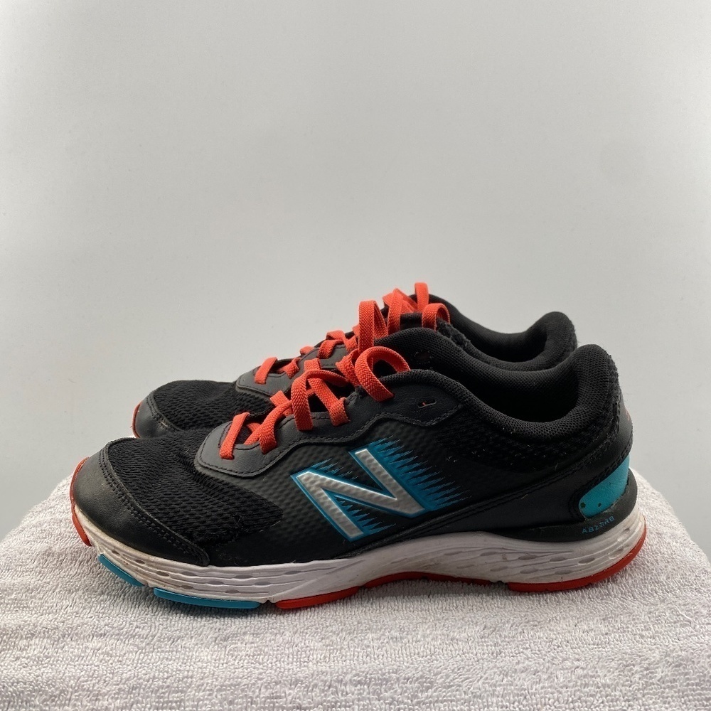🎁5/$25 New Balance Shoes Women's Size 7 ABZORB Midsole Cushioning 680 Running